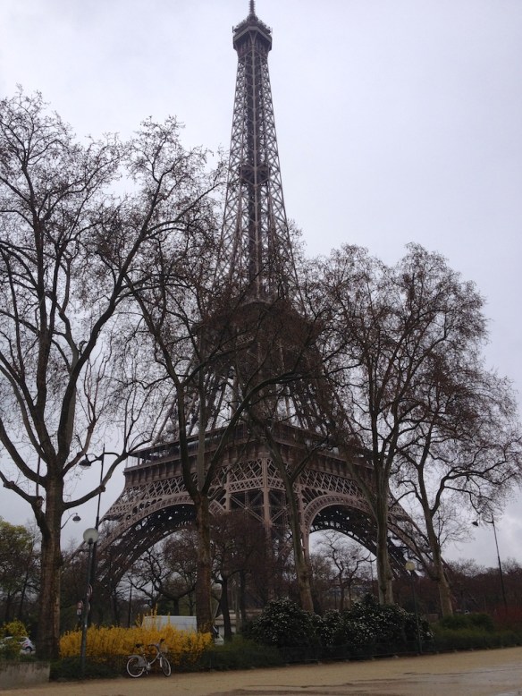 It would certainly push the huffie beyond it's call of duty were to to attempt to ride it up the Eiffel Tower. But it is a cruisie way to get to The Tower