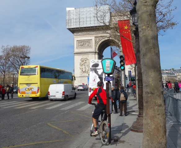 Paris huffie 10